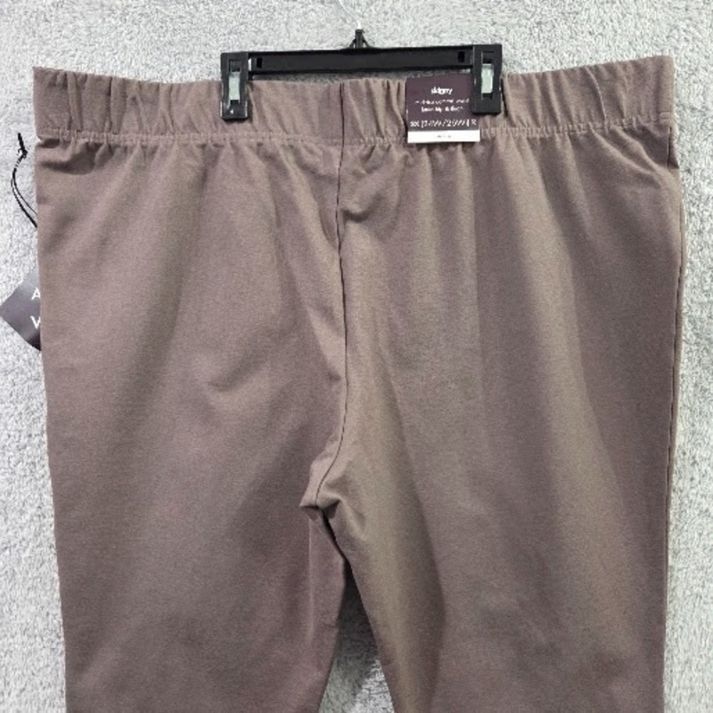 NWT Ava&Viv 3X Gray Ponte Knit Pants Plus Size 24W/26W High Rise Pull On Stretch - Picture 12 of 14